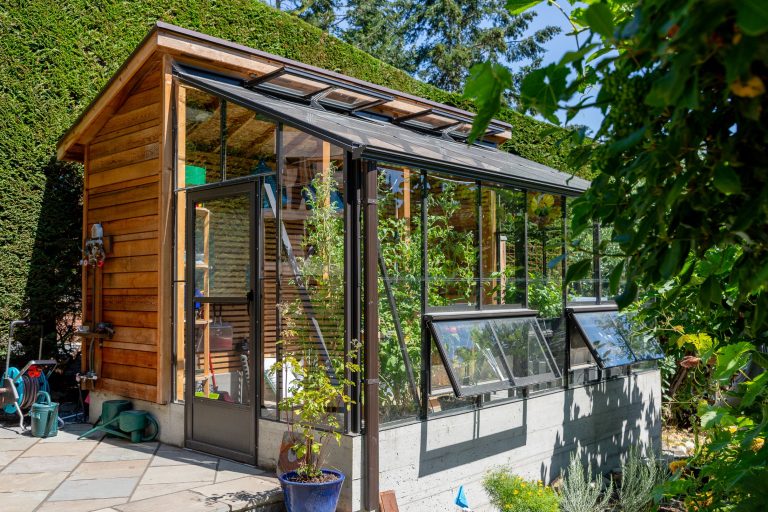 lean-to greenhouse