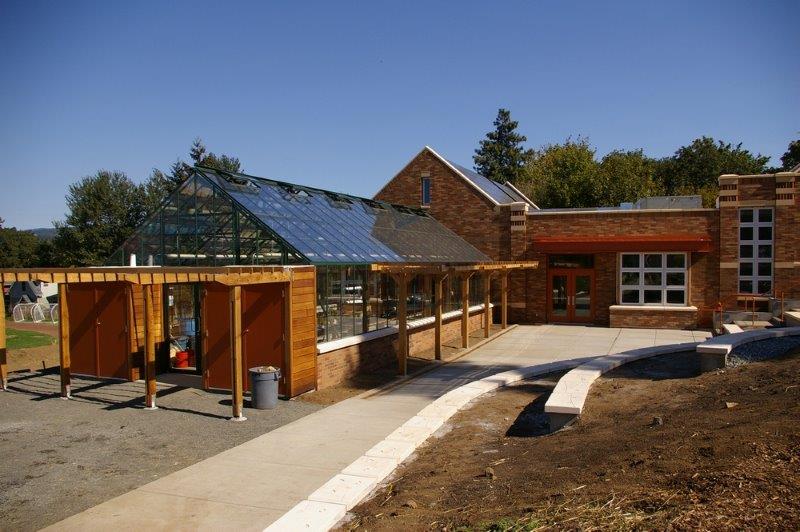 Hood River Middle School Greenhouse